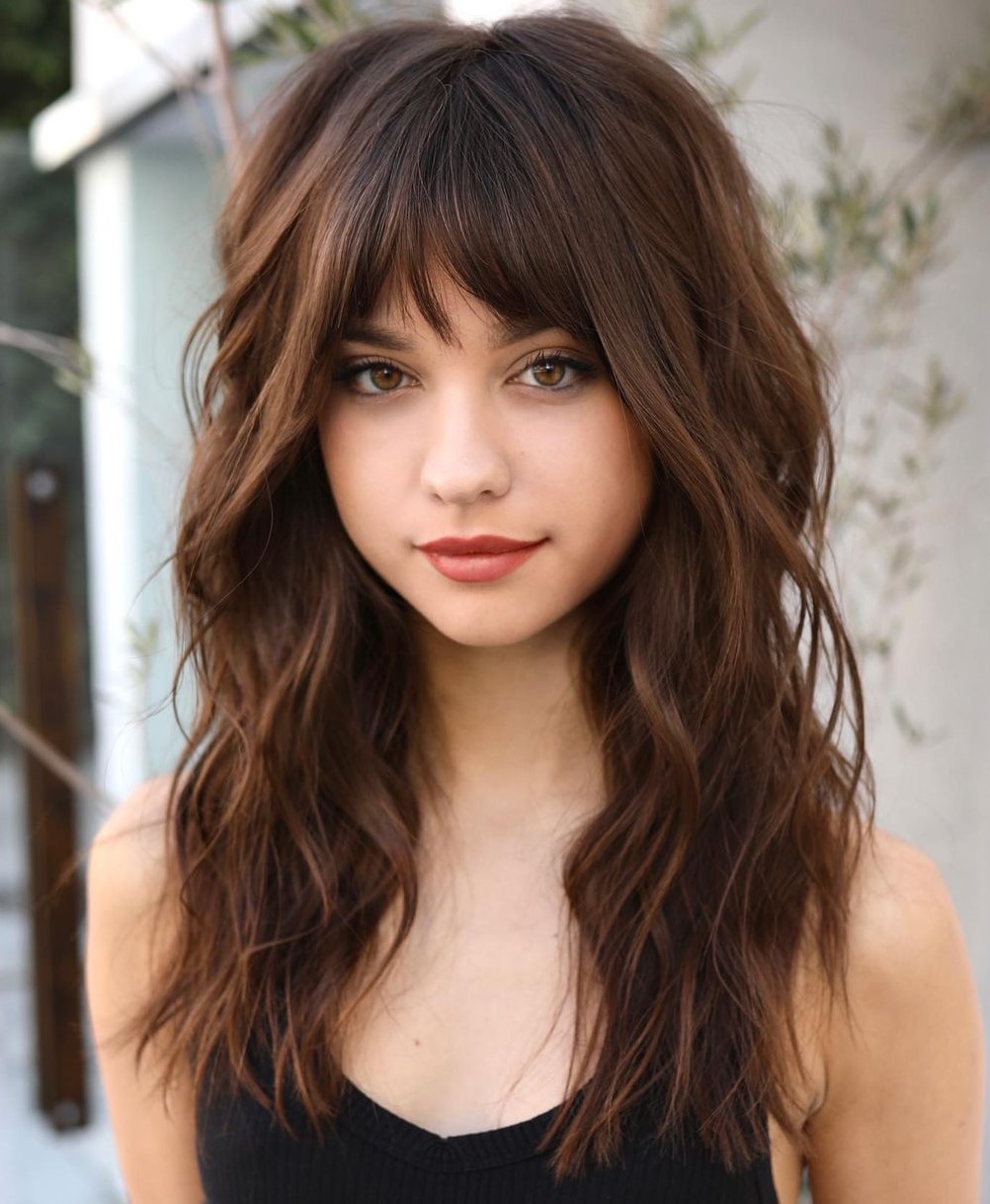 Long Shag with Bangs for a Round Face