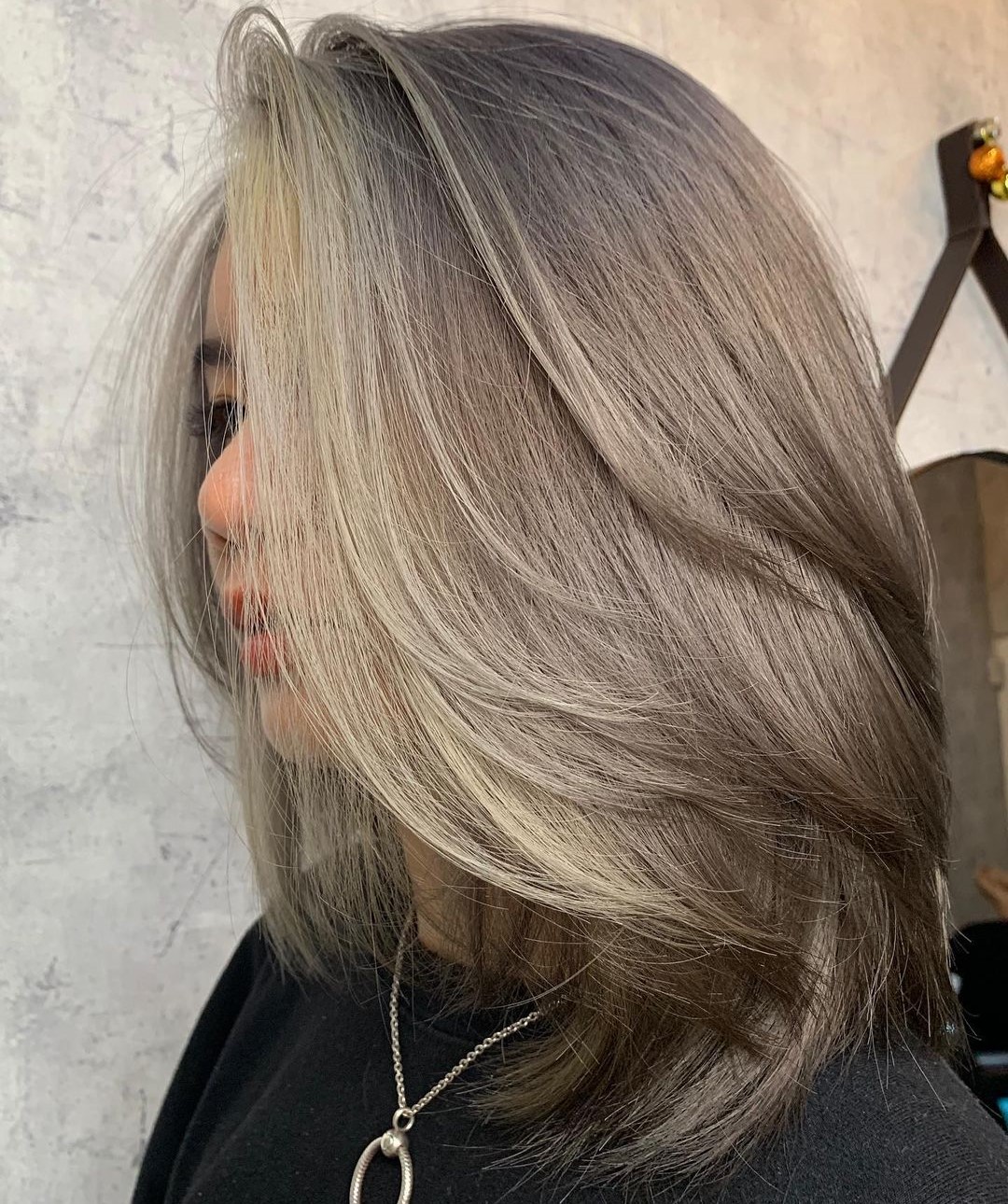 Shoulder-Length Hair with Voluminous Layers