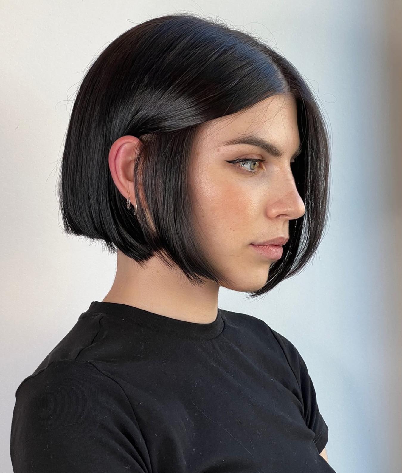 Minimalistic Clean French Bob