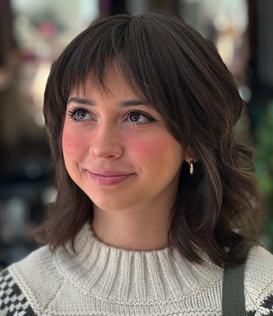 Feathered Bangs for Round Faces