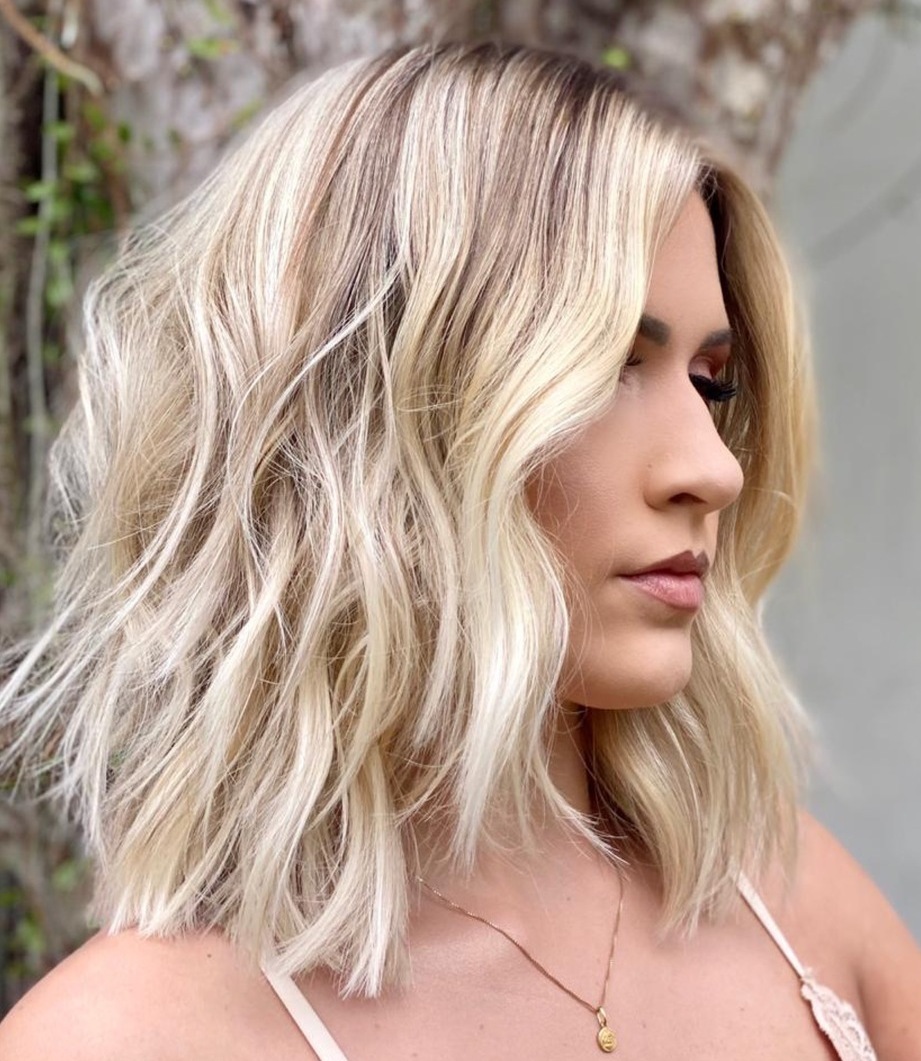 Shoulder Length Haircut for Wavy Hair