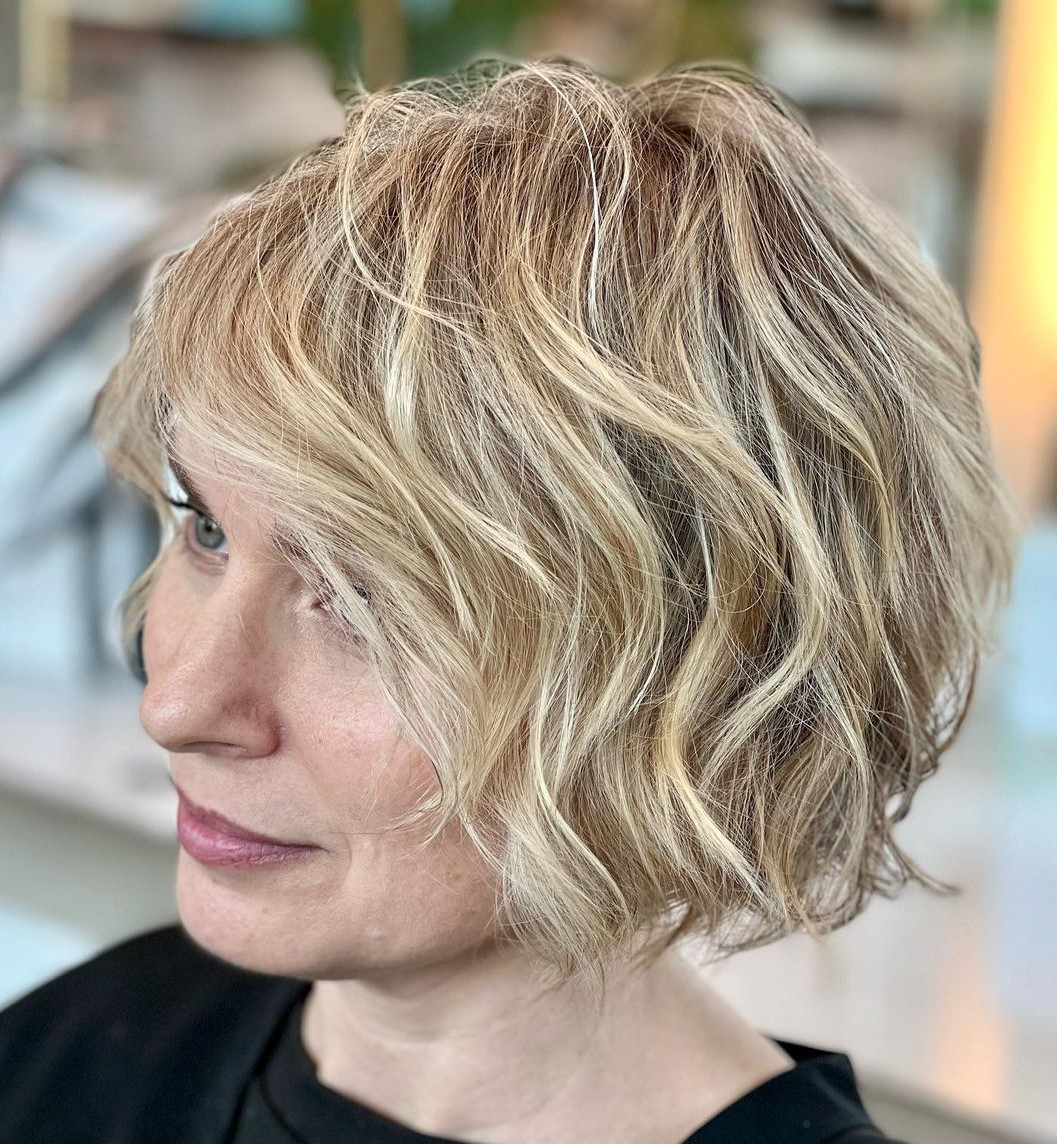 Short Bob Hairstyle for Thin Hair