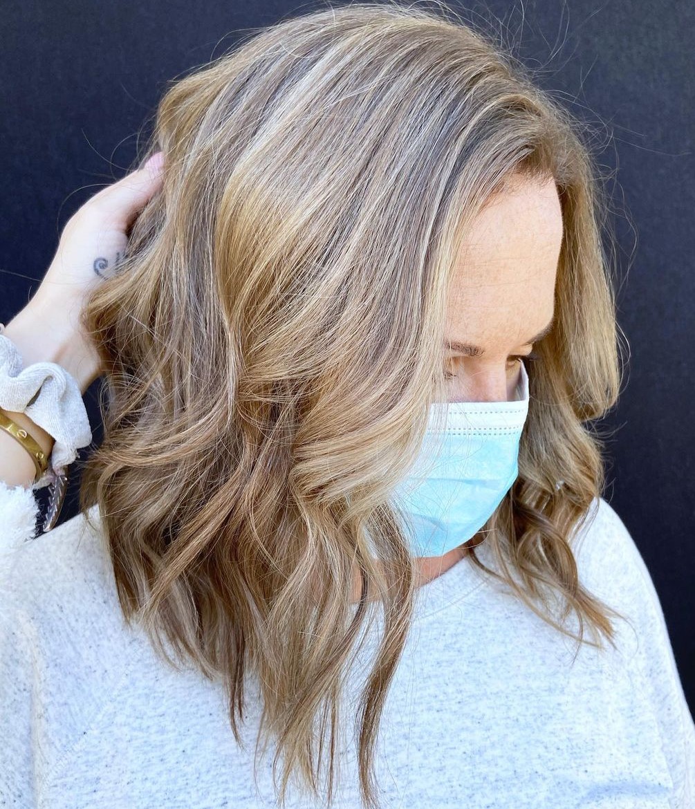 Inverted Bronde Lob with Beach Waves