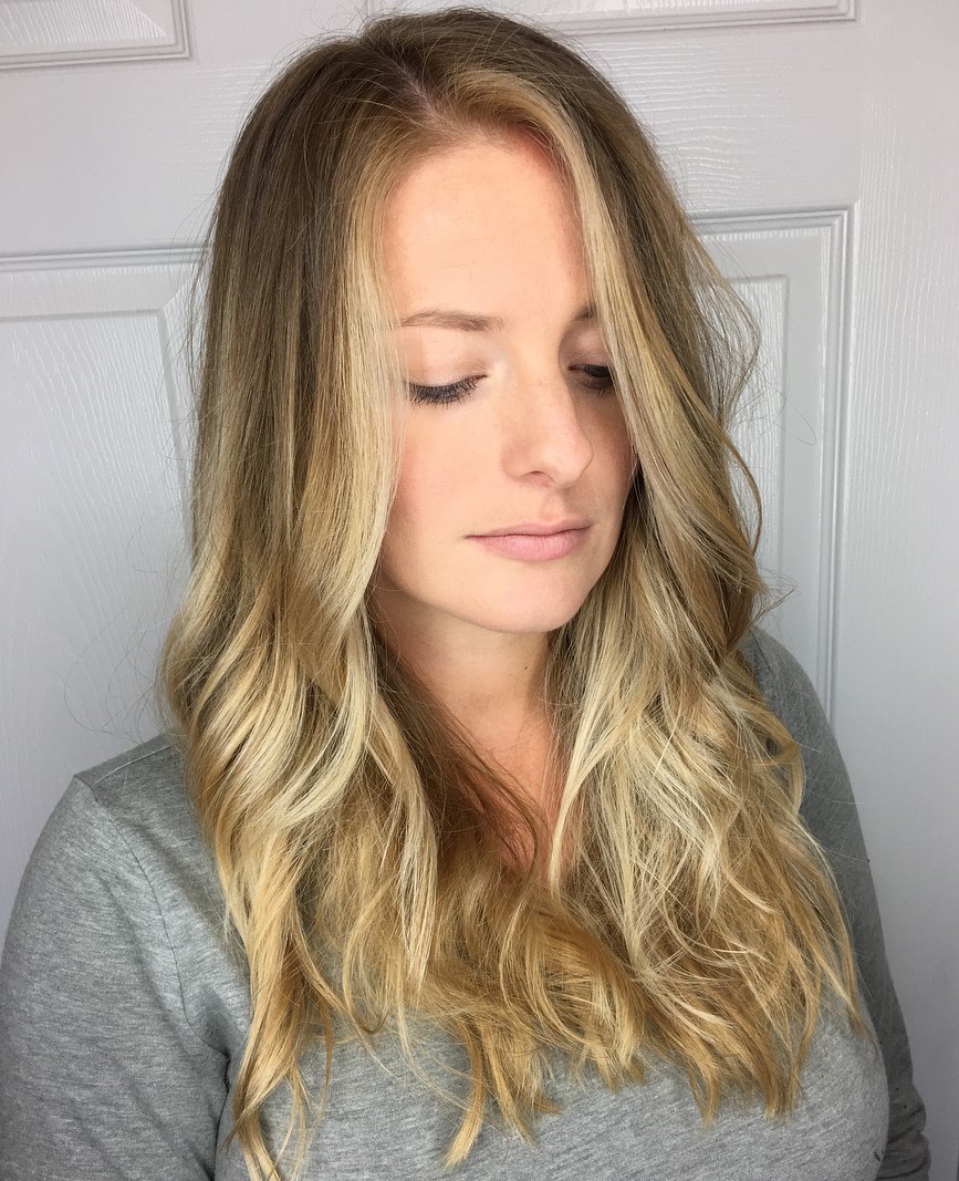 Medium Wavy Hairstyle for Long Face Shape