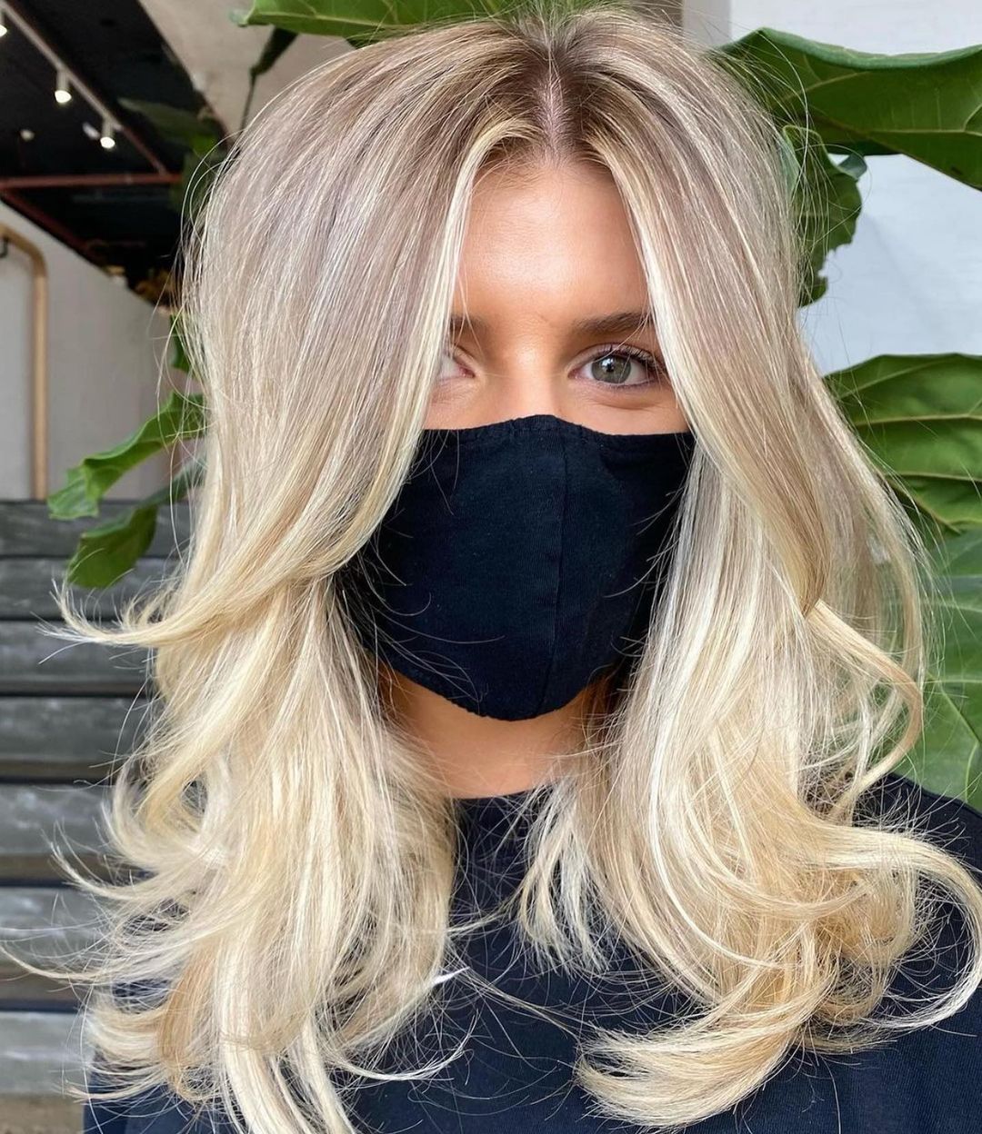 Medium Blonde Hairstyle for Women
