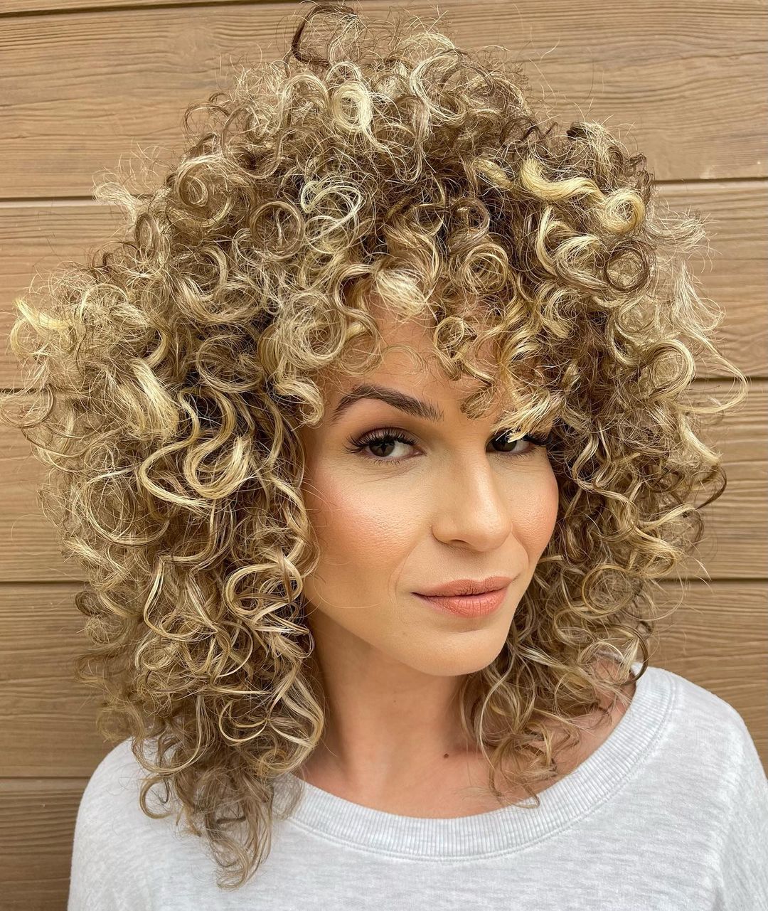 Shoulder-Length Layered Rezo Hair