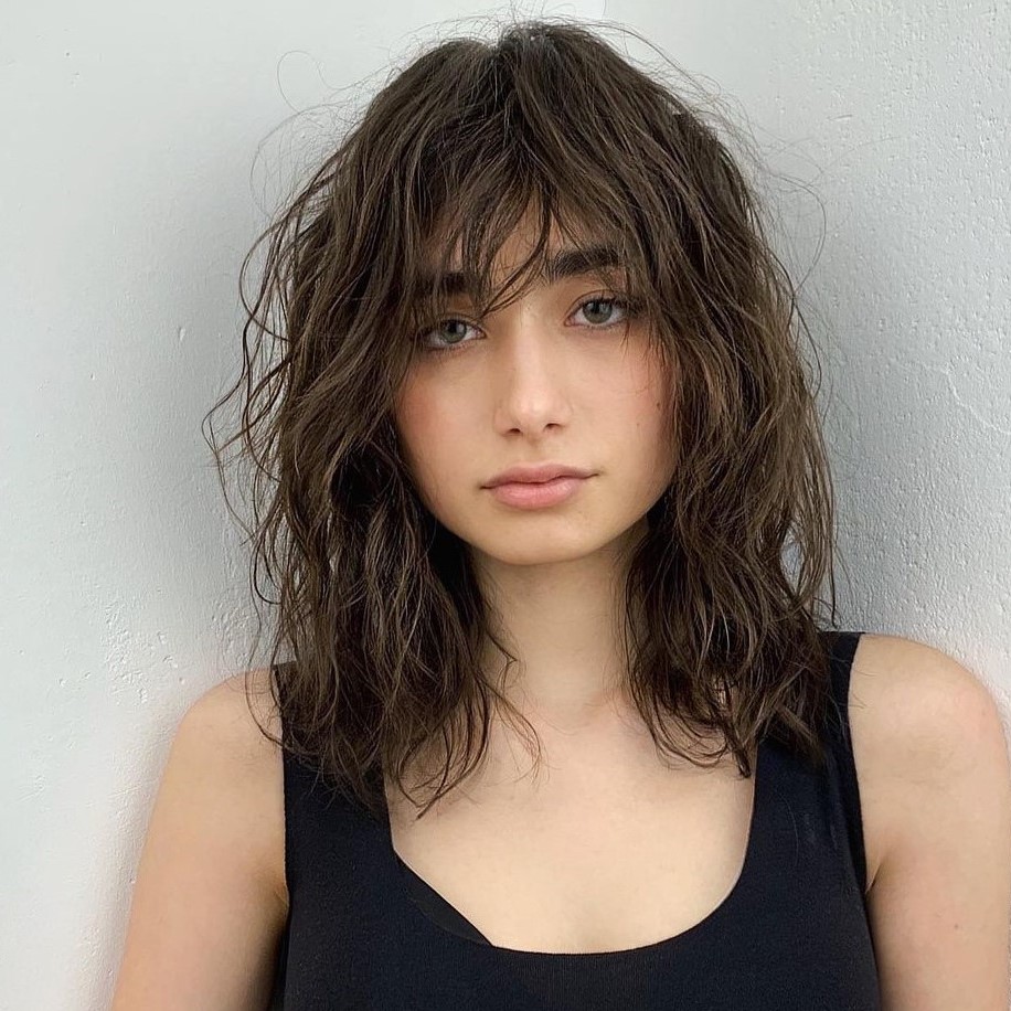 Shoulder-Length Hair with Beach Waves