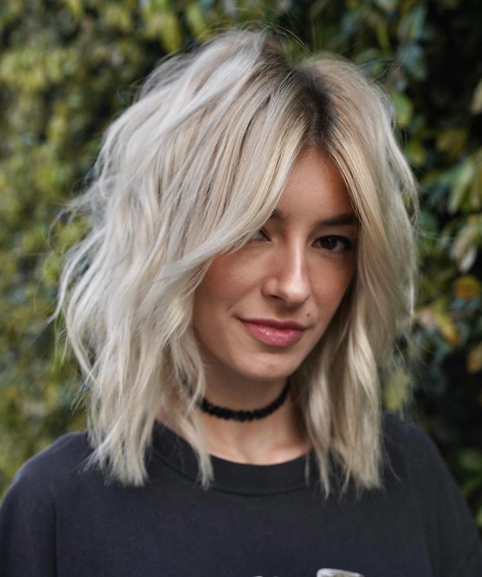 Tousled Shoulder-Length Shaggy Cut