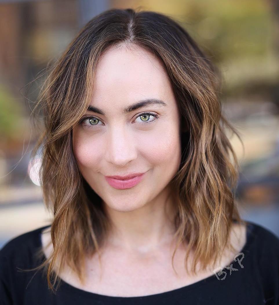 Cute Wavy Bob for a Long Face