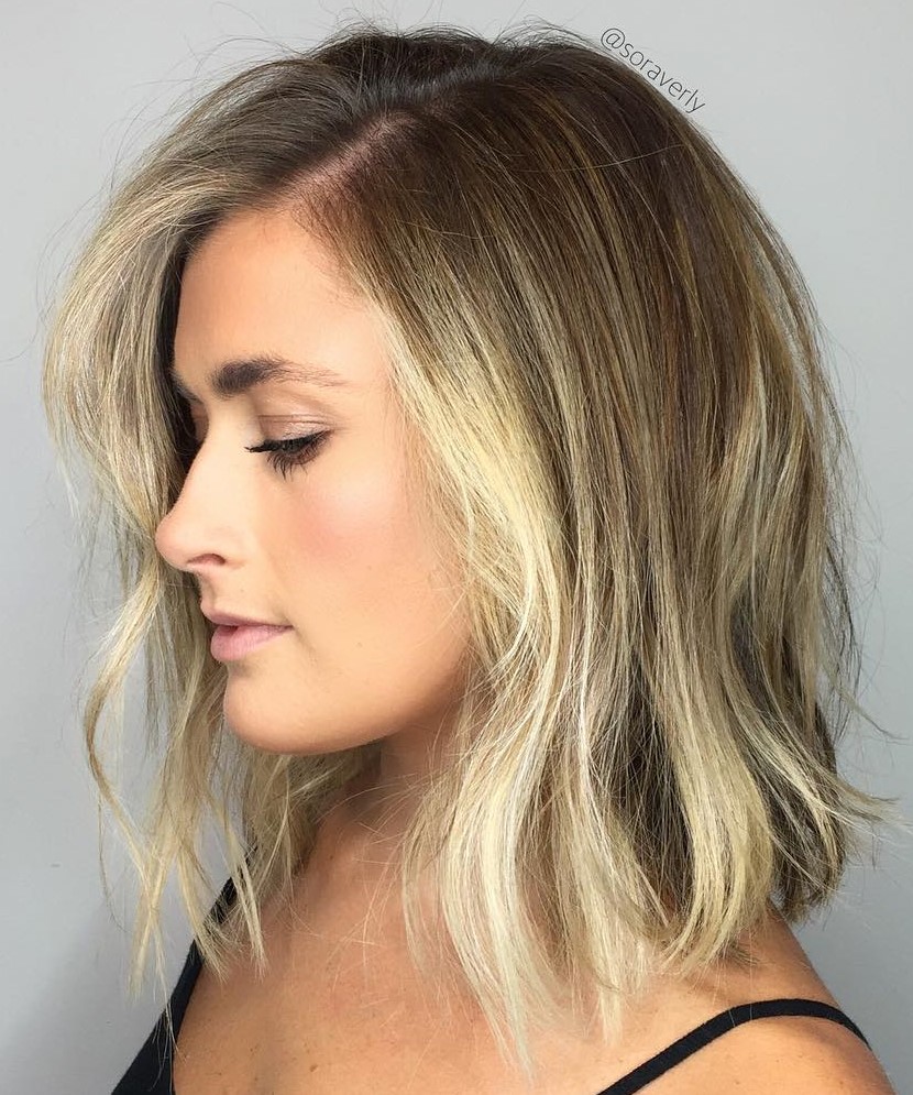 Medium Hairstyle with Highlighted Front Strands