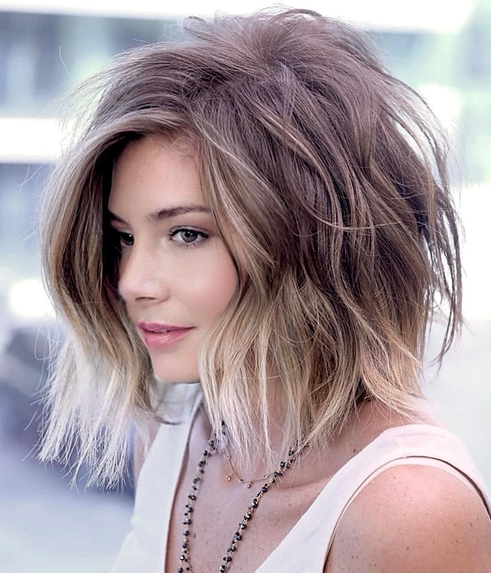 Messy Medium Haircut for Thick Hair