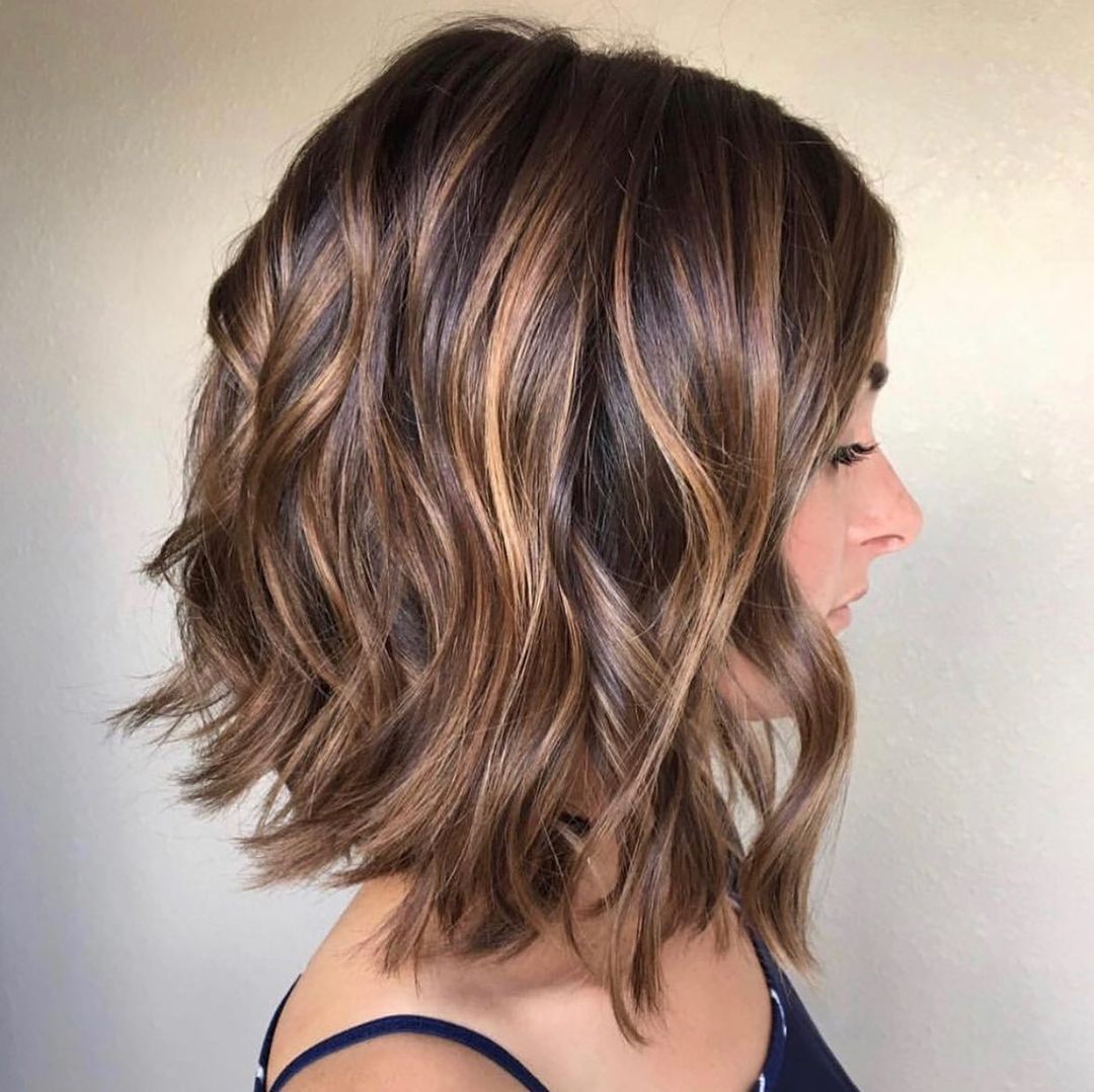Wavy Shoulder-Length Hairstyle