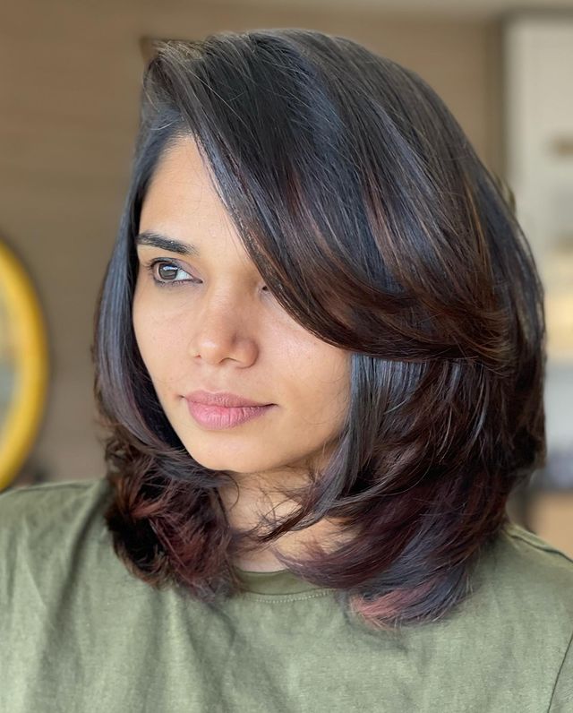 Round Face and Voluminous Lob