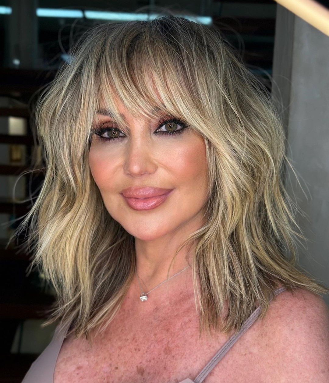 Crisp Voluminous Shoulder-Length Shag