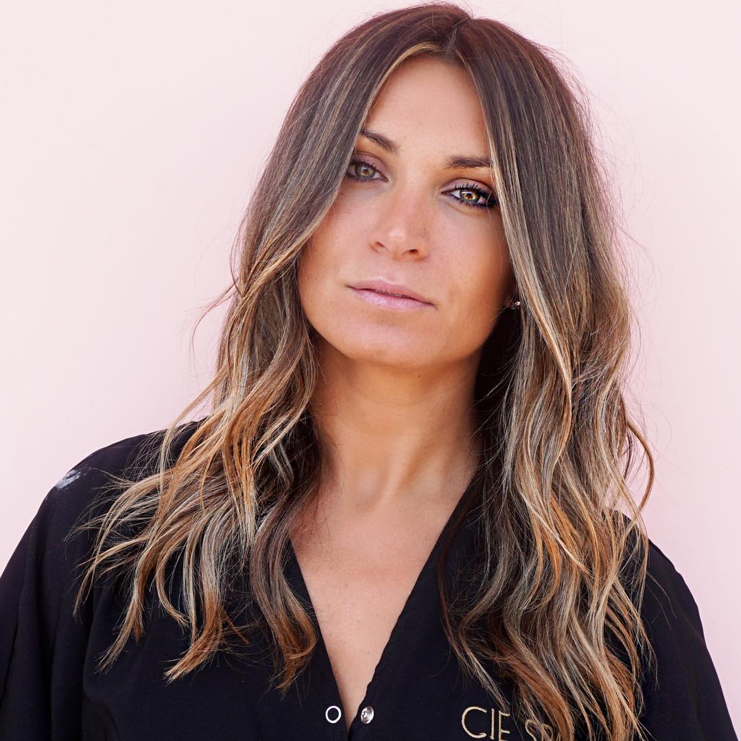 Long Wavy Highlighted Hairstyle