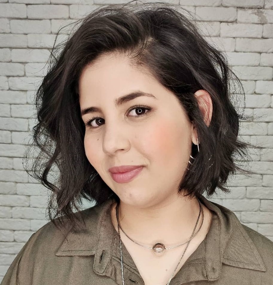 Chin-Length Haircut for Round Faces