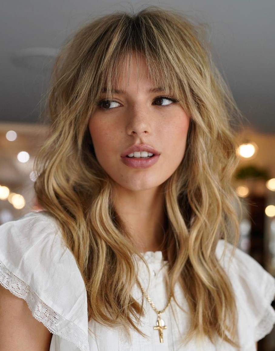 Long Cut with Shaggy Waves and Bangs