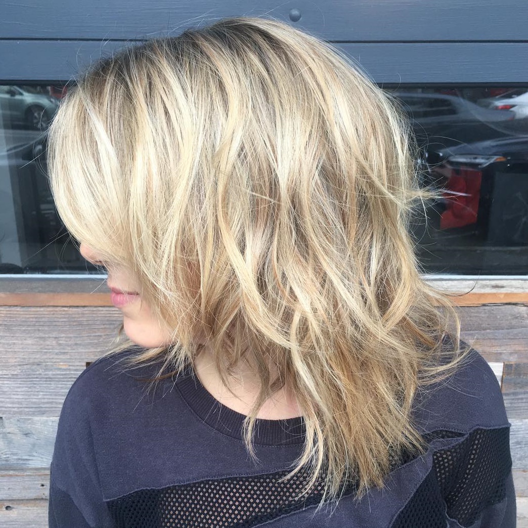 Shaggy Bronde Cut with Shadow Roots