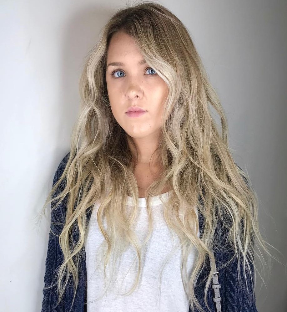 Wavy Long Hair for a Long Face