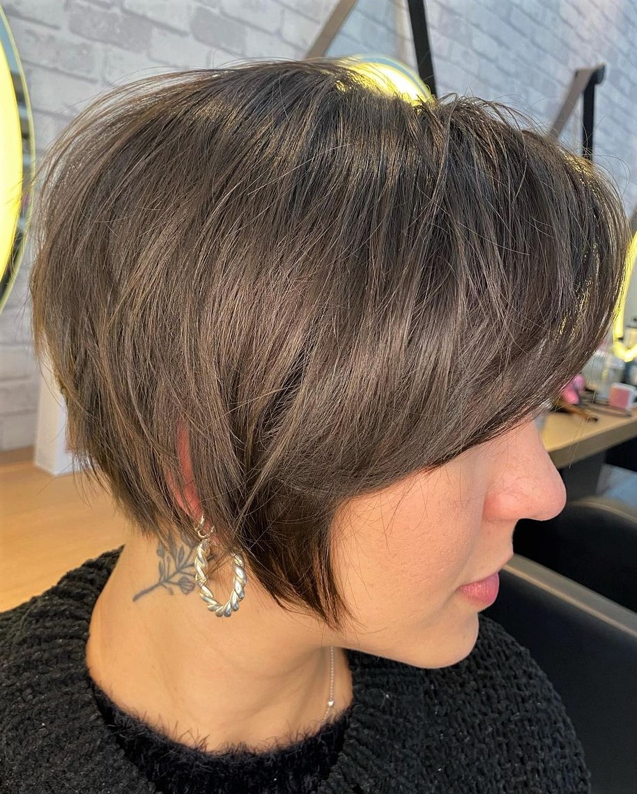 Fine Hair Pixie-Bob with Side Bangs