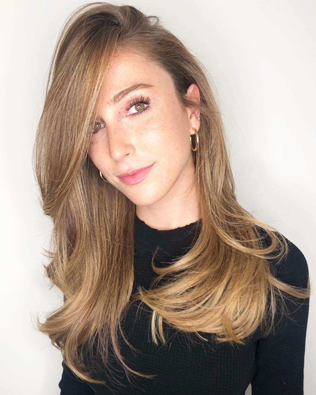Formal Downdo for Thin Flat Long Hair