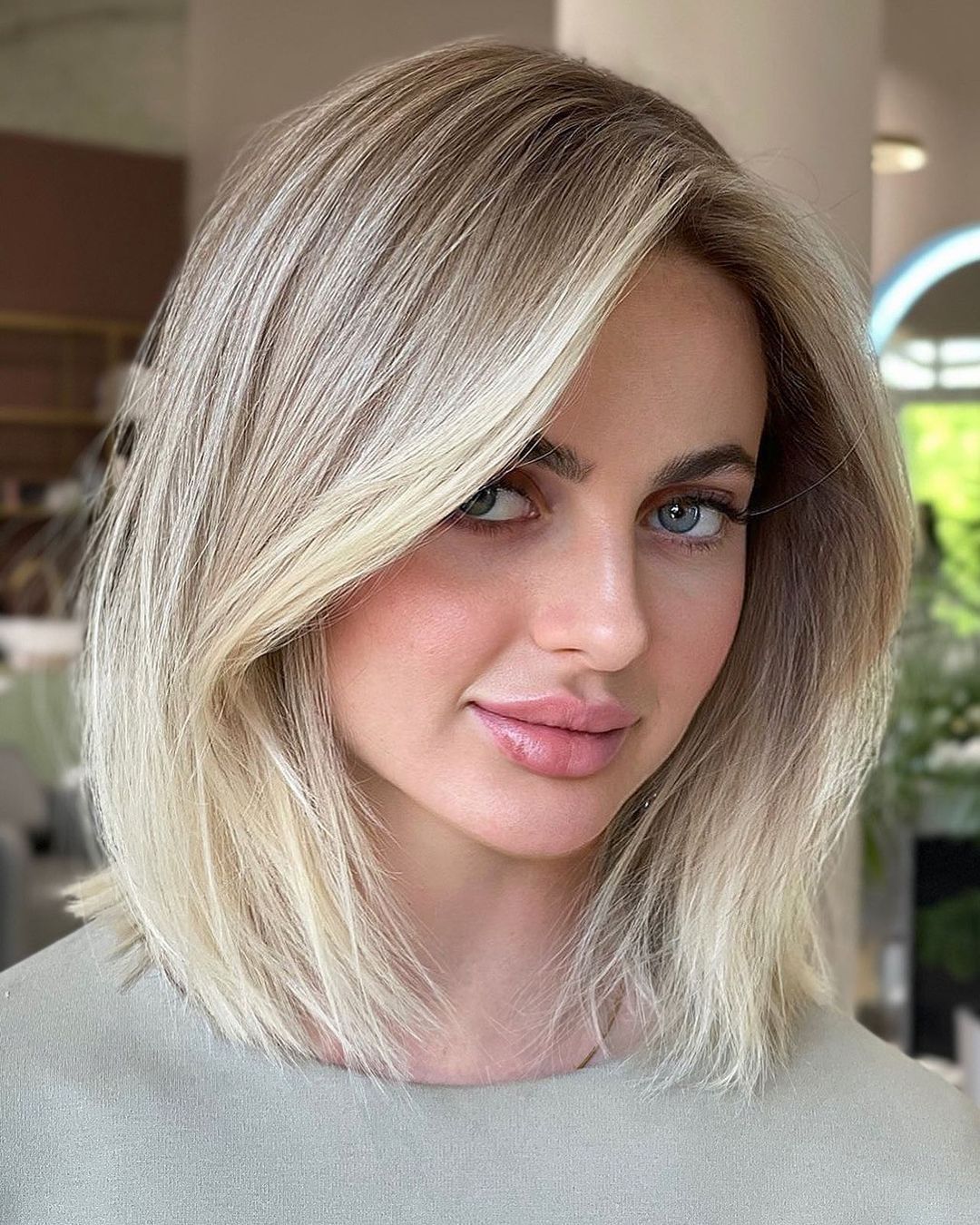 Wispy Lob for Round Faces