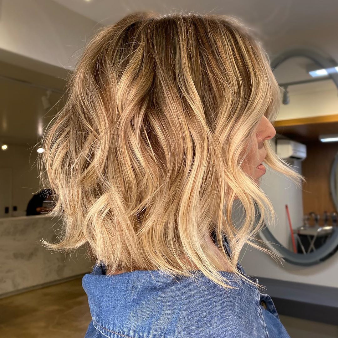 Beachy Bob for Shoulder-Length Layered Hair