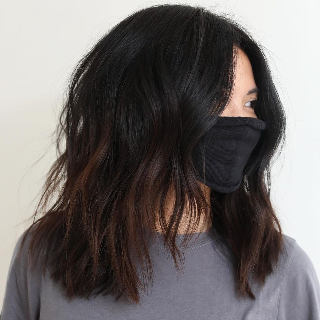 Shoulder-Length Thick Hair with Waves