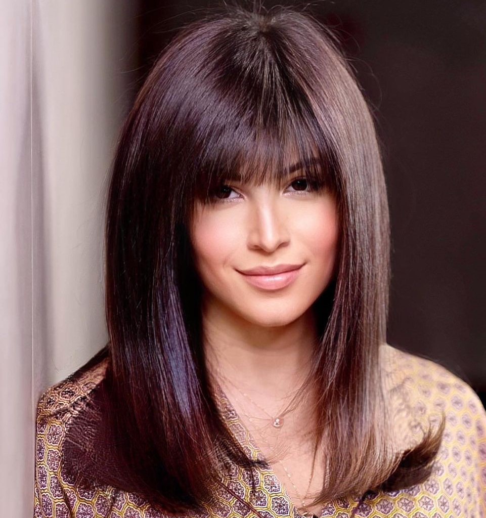 Sophisticated Medium Straight Hair Style