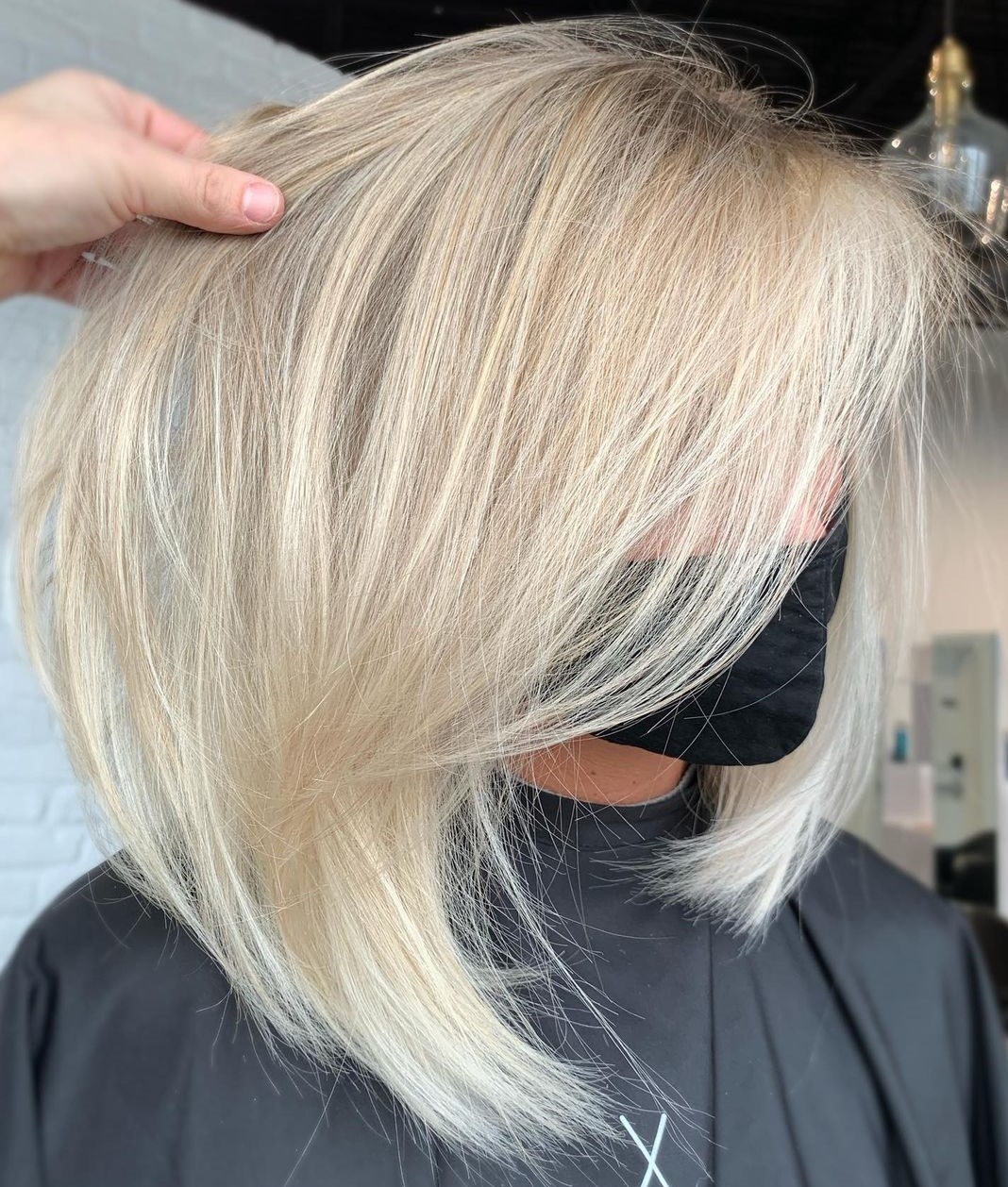 Wispy Medium Hairstyle for Thin Hair