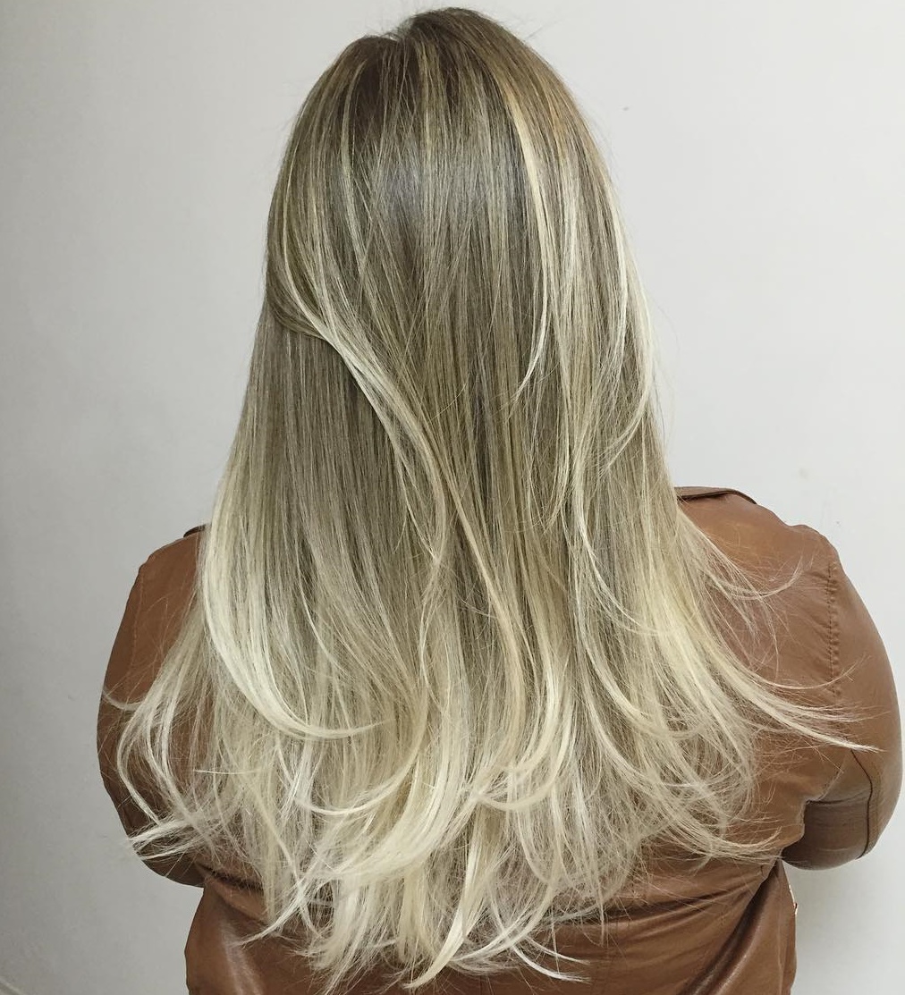 Long Feathered Hairstyle for Very Thin Hair