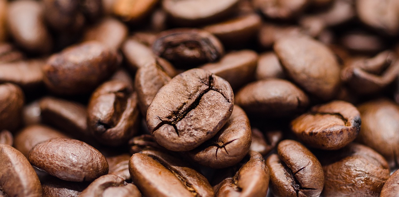 Natural Hair Dye with Coffee to Color Hair at Home